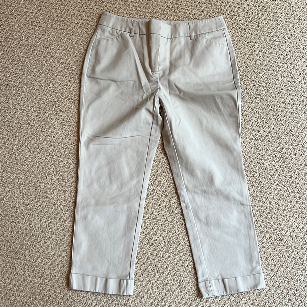 Gently worn, Size 0, So Slimming by Chicos, Beige Crops w/ cuff and 4 pockets